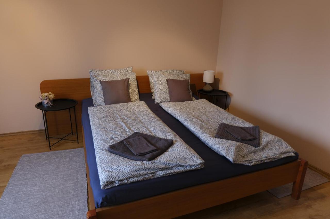 Balatonfőkajár Kajari Apartmanhaz מראה חיצוני תמונה